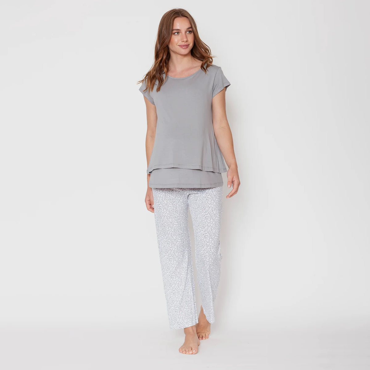 Pijama Maternal para Embarazo y Lactancia de Algodón Pima - Ramitas Grices | Nala Maternity