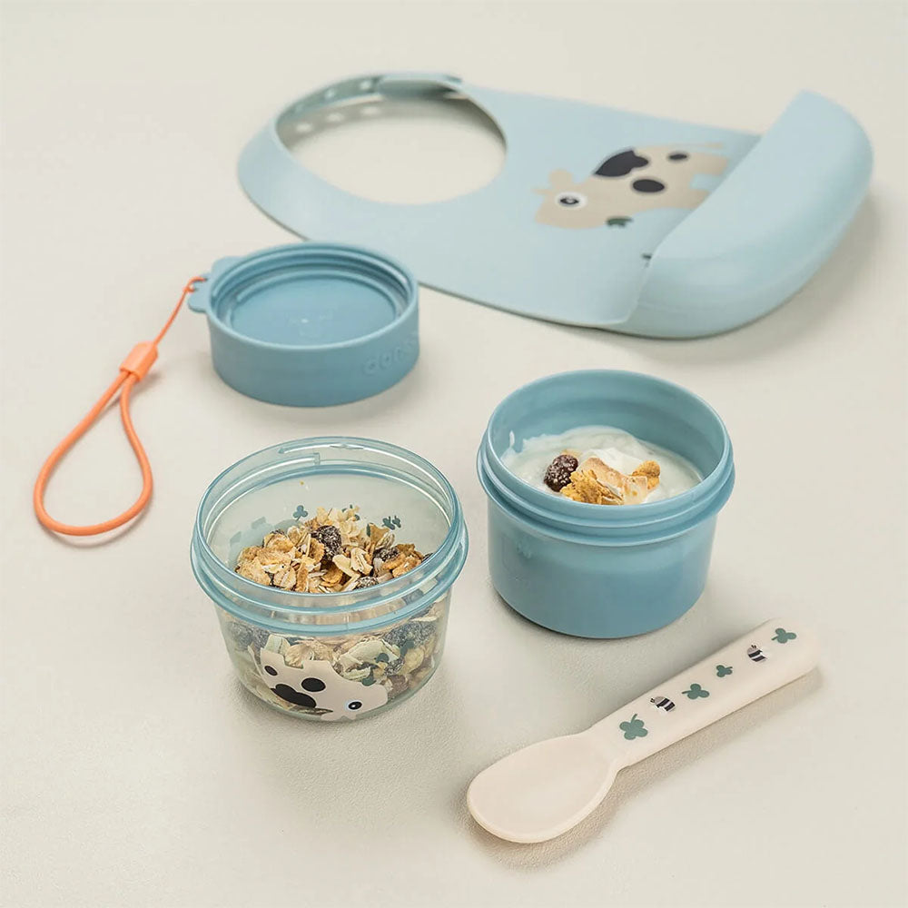 Contenedor de Snack 2 en 1 para Llevar Tiny Farm - Azul