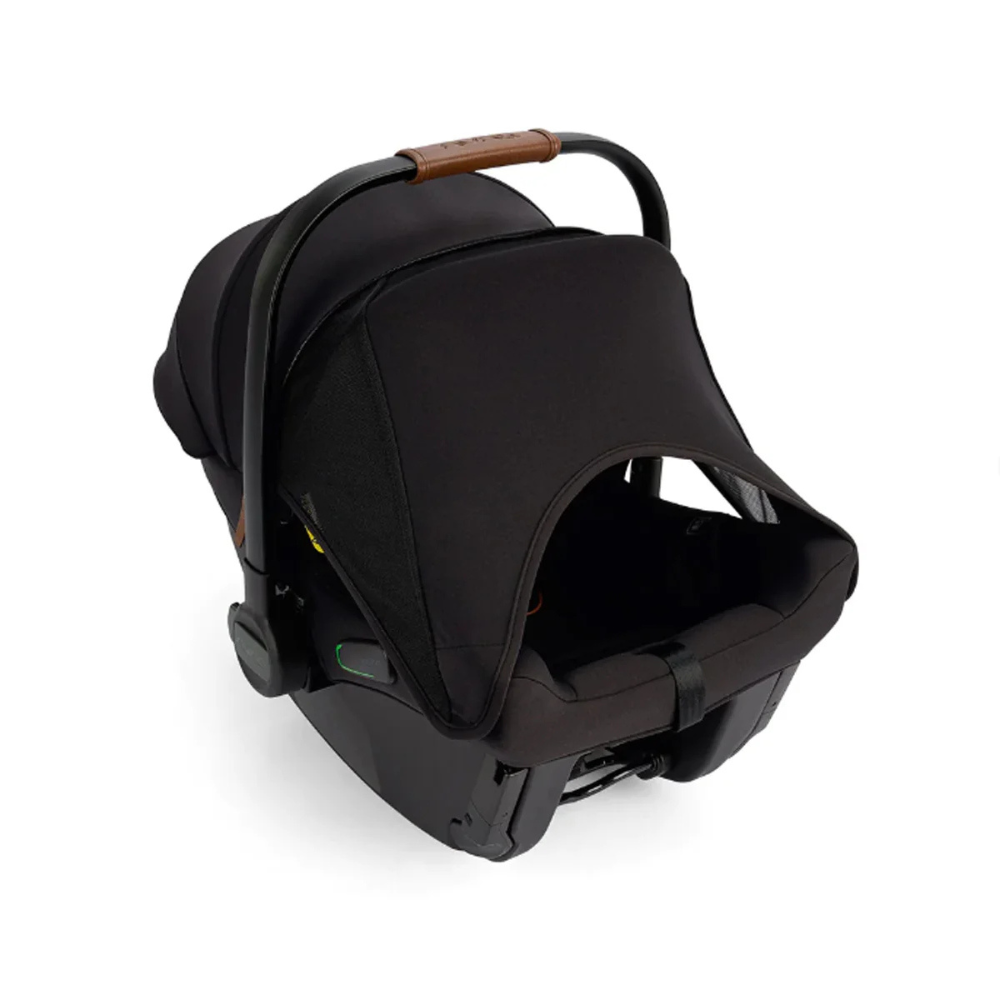 Silla de Auto Nido New Pipa™ Urbn Caviar | Nuna