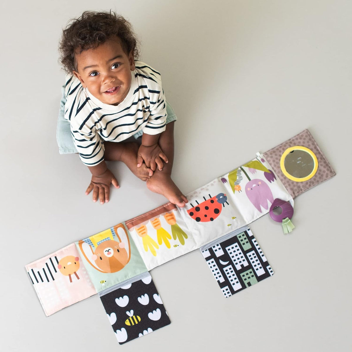 Libro de Actividades - Urban Garden Pram | Taf Toys