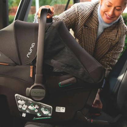 Silla de Auto Nido New Pipa™ Urbn Caviar | Nuna