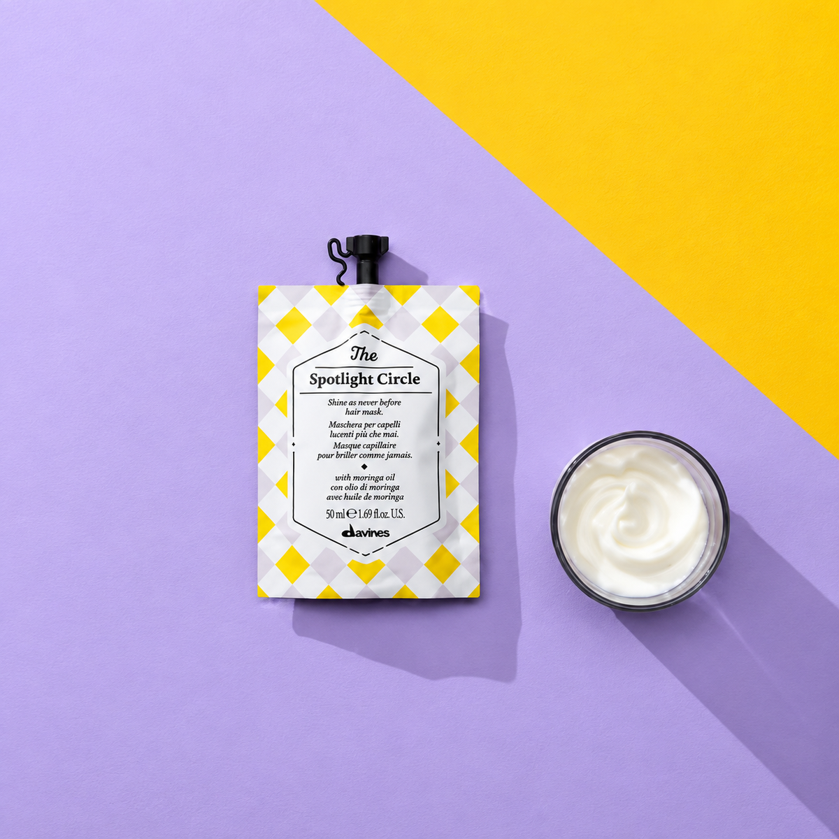 DAVINES The Spotlight Circle