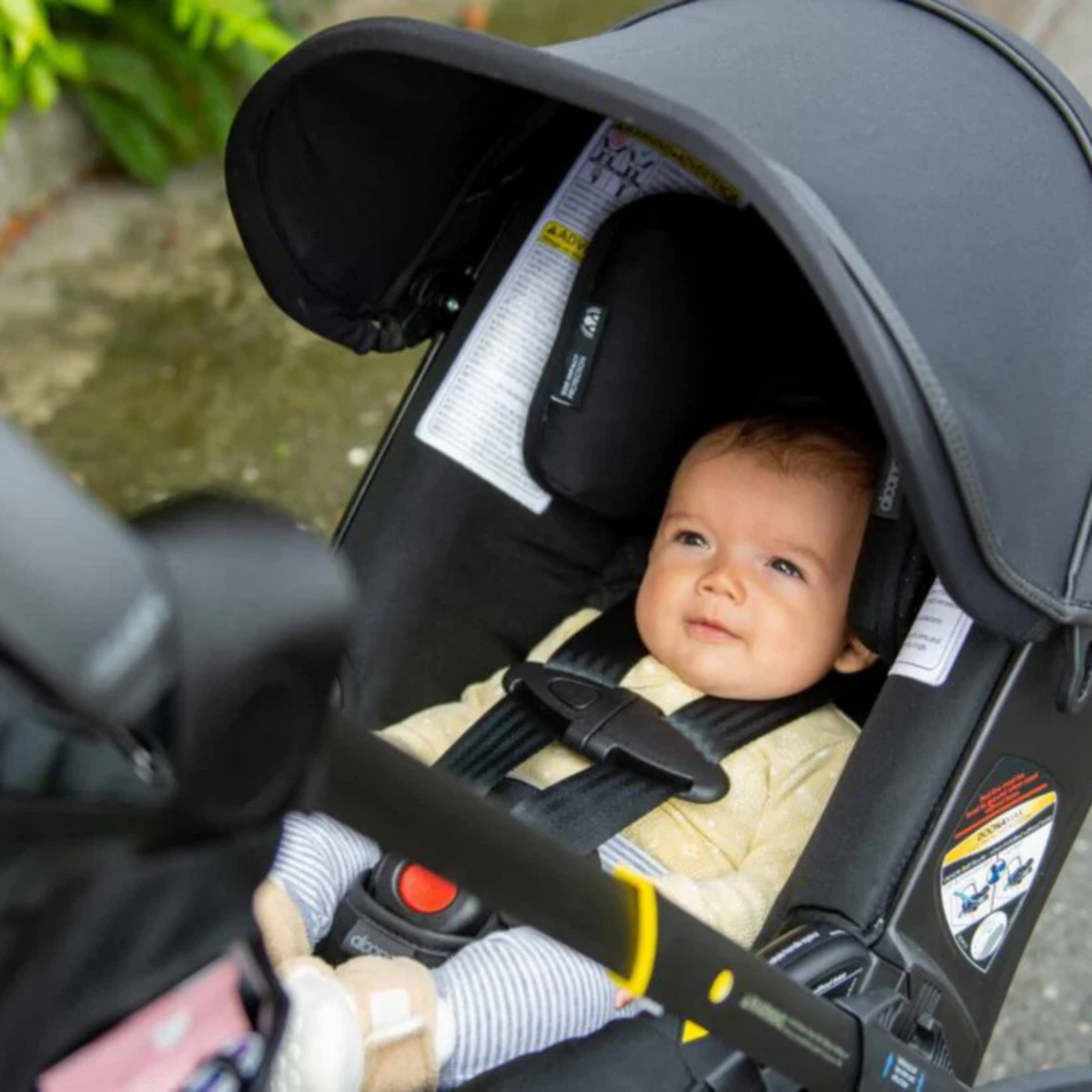 Silla Nido y Coche de Paseo 2 en 1 - Doona+ - Nitro Black | Doona