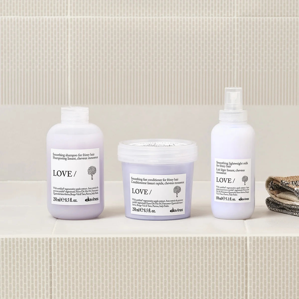 DAVINES LOVE Smoothing Shampoo