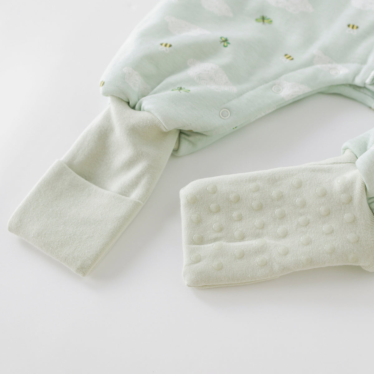 Saco de Dormir con Pies - Abejitas - TOG 2.5 | Mamás Mateas