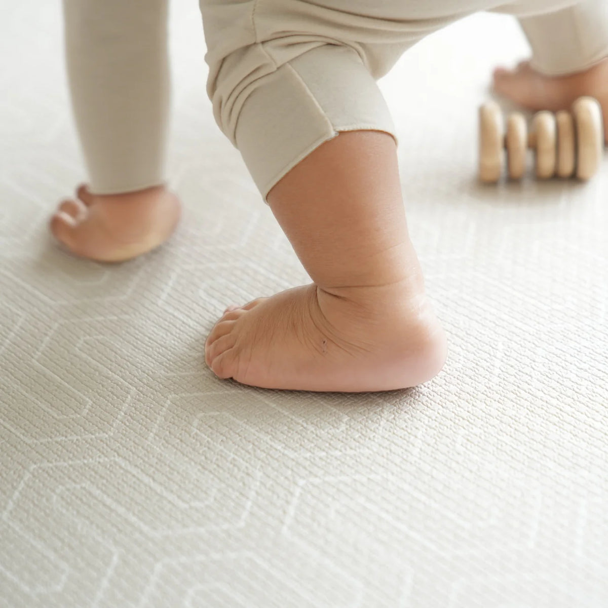 Alfombra de Juego Reversible y Antigolpes - Flores | Oruga Kids