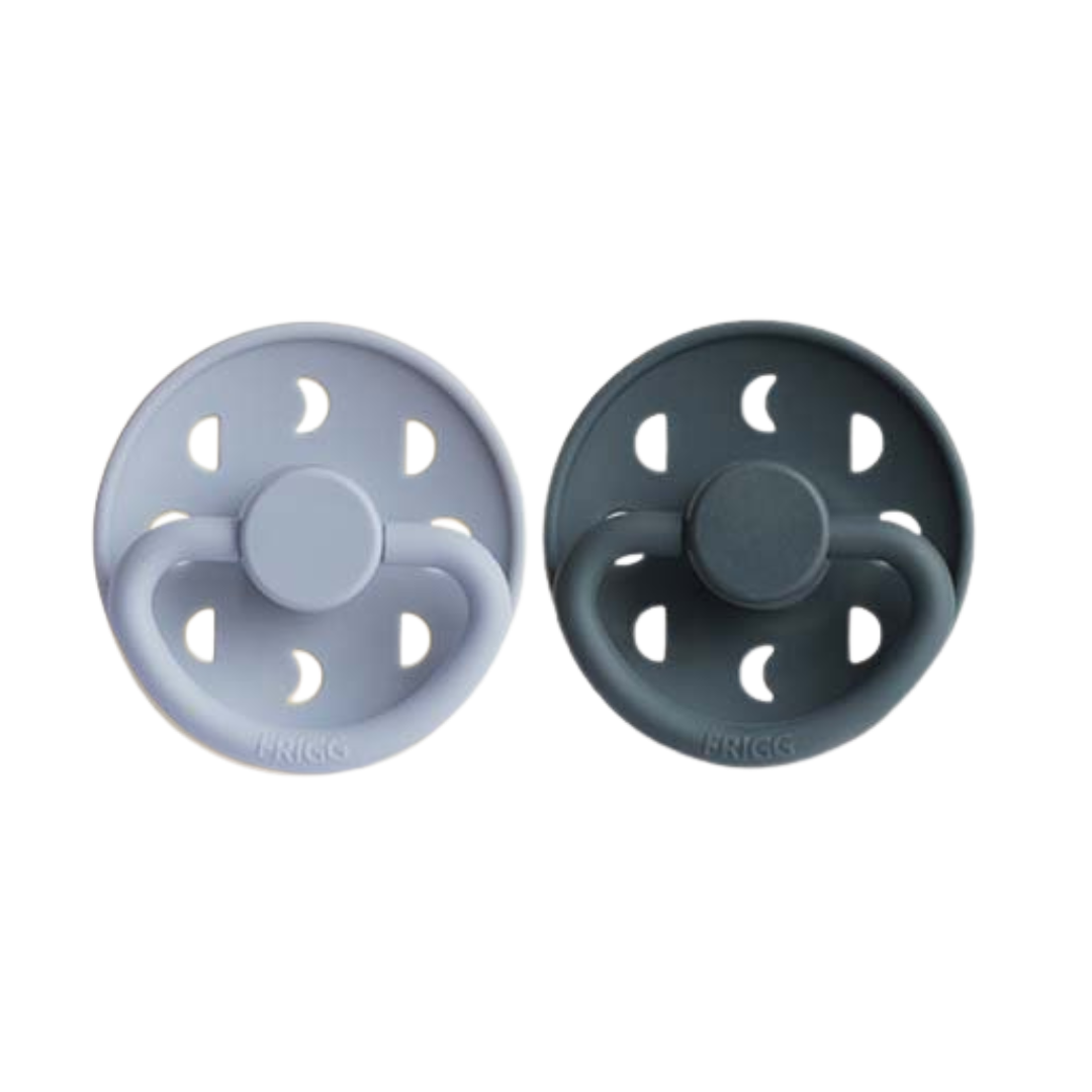 Pack de 2 Chupetes de Latex - Moon Phase - Powder Blue / Slate | FRIGG
