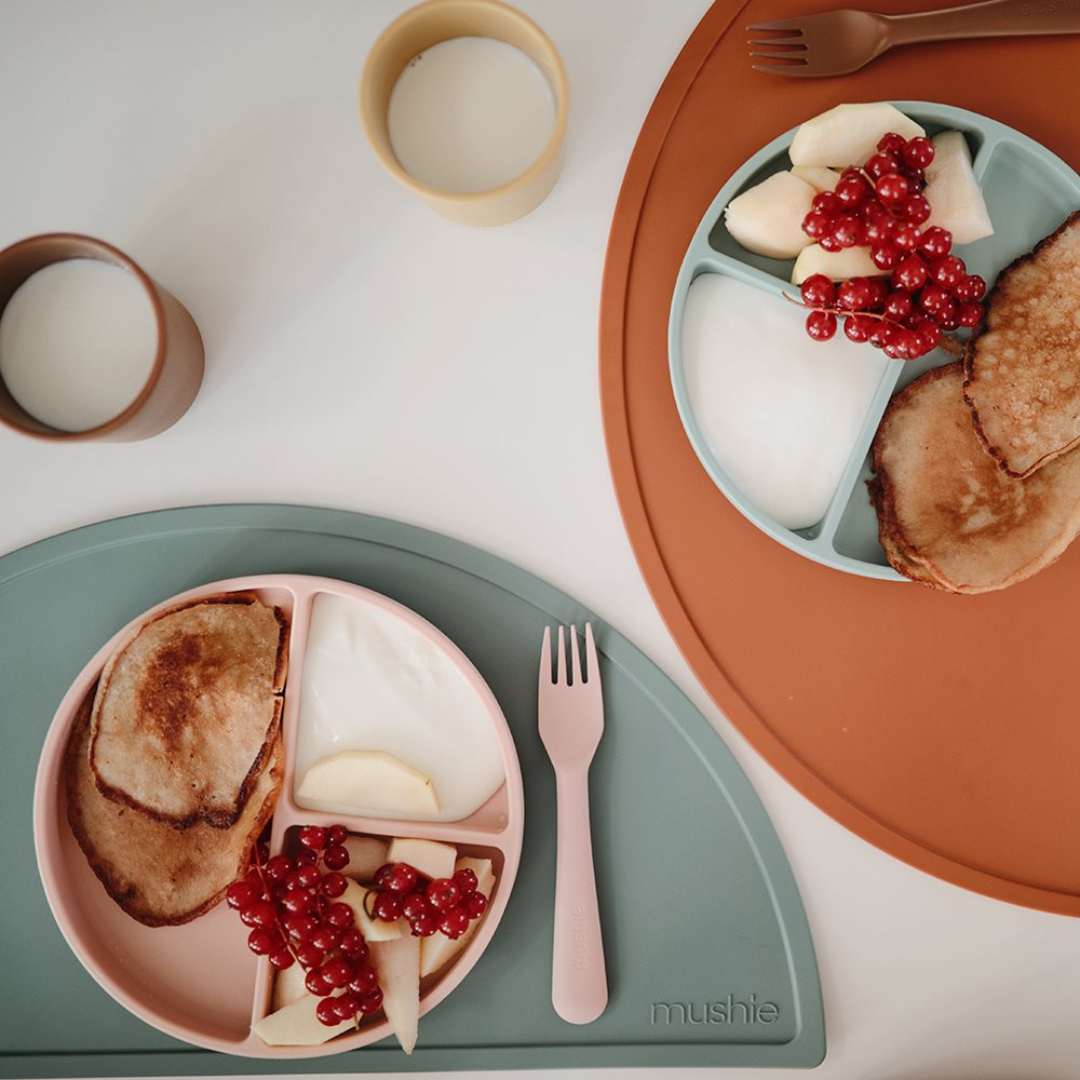 Plato de Silicona con Succión - Blush | Mushie