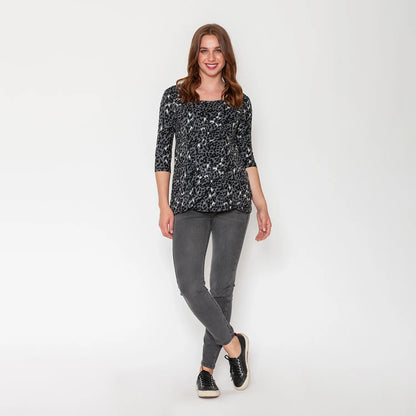 Polera de Lactancia - Animal Print Petróleo | Nala Maternity