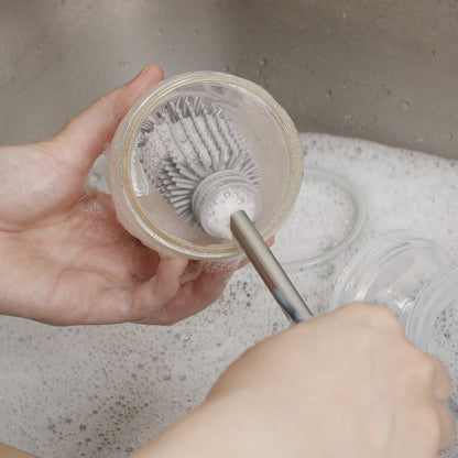 Cepillo de Silicona para Limpieza de Mamaderas - Gris | haakaa