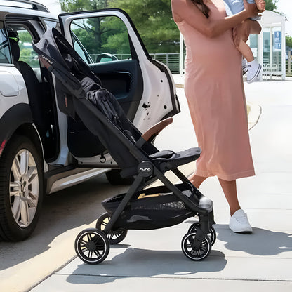 Coche de Paseo Trvl™ - Black | Nuna