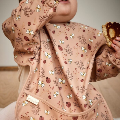 Babero Impermeable Luna - Arena - Abeja Flor | Nuuroo
