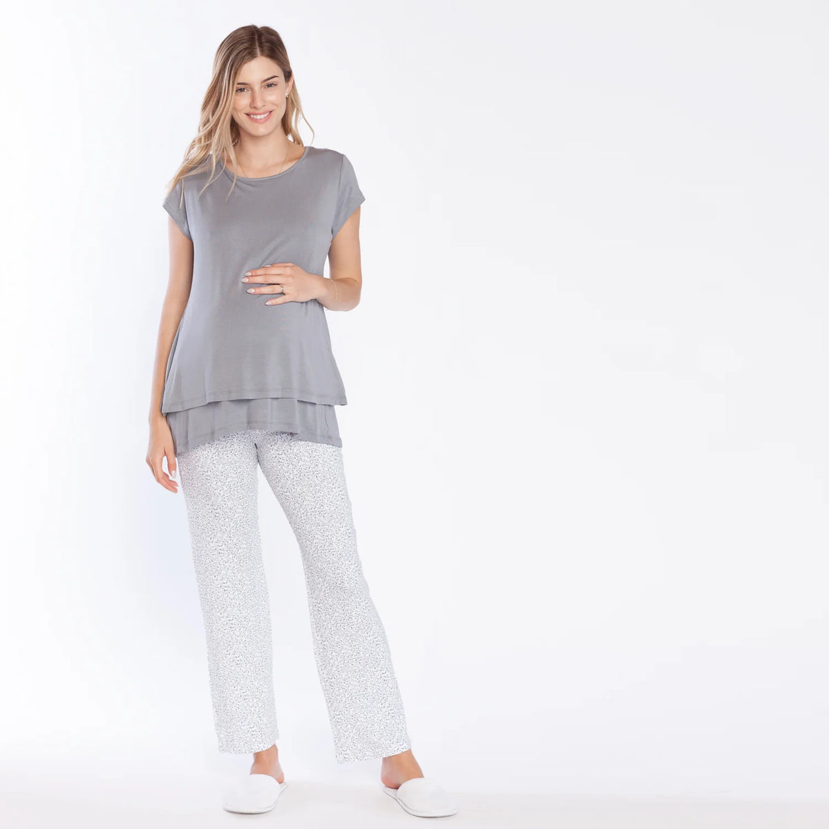 Pijama Maternal para Embarazo y Lactancia de Algodón Pima - Ramitas Grices | Nala Maternity