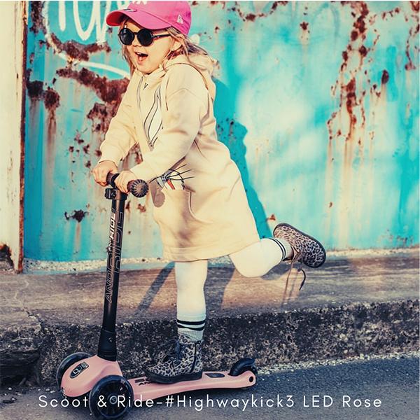 Highwaykick 3 LED Scooter - Palorosa