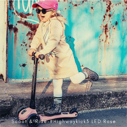 Highwaykick 3 LED Scooter - Palorosa