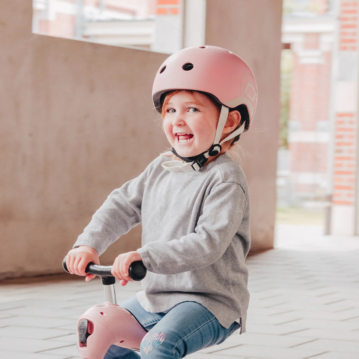 Casco Ajustable - Rose | Scoot and Ride