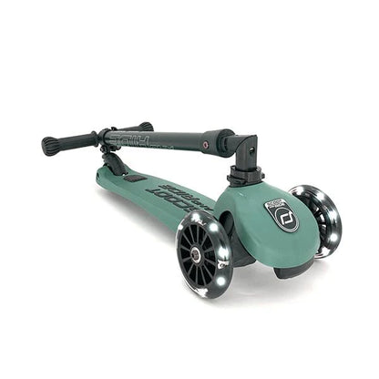 Highwaykick 3 LED Scooter - Forest