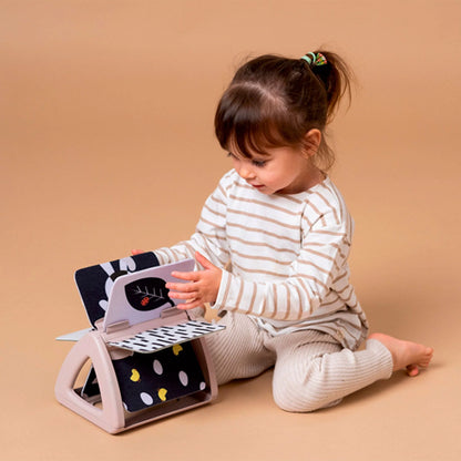 Libro Giratorio - Blanco y Negro | Taf Toys