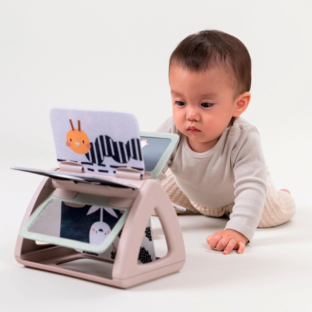 Libro Giratorio - Blanco y Negro | Taf Toys
