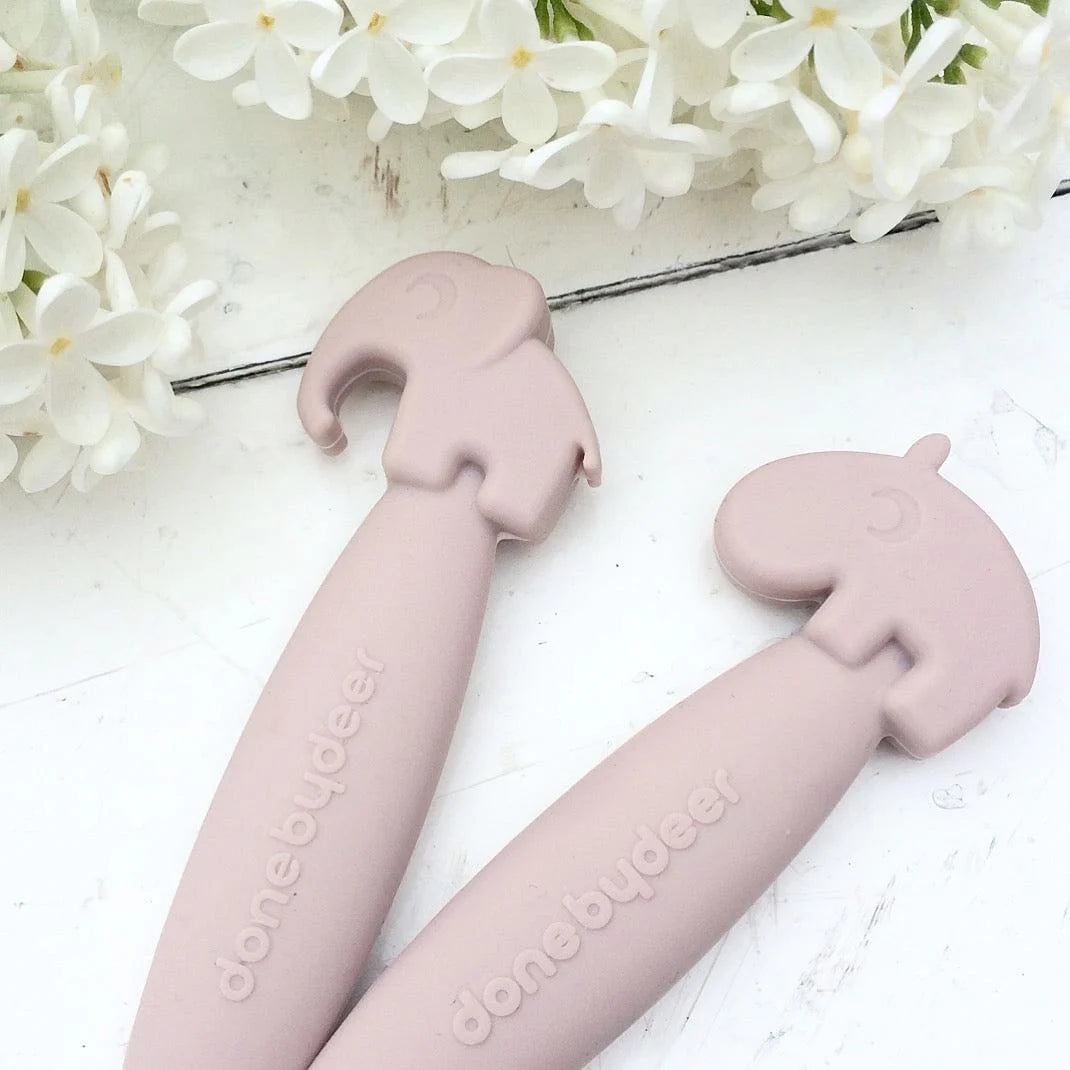 Set de Cubiertos Antideslizantes - Rosa | Done by deer