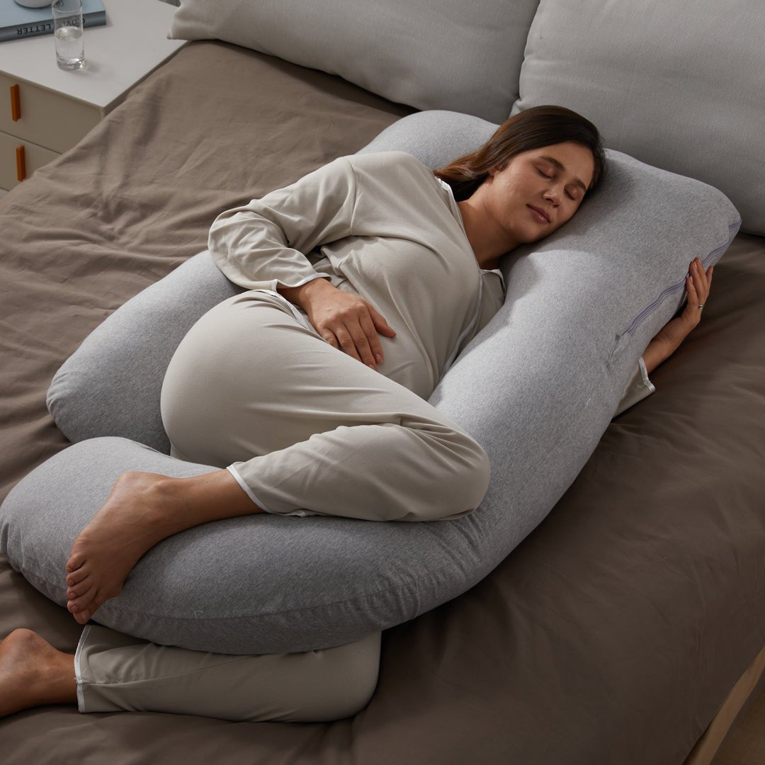 Almohada de embarazo forma de U con tela refrescante <b>PRE - VENTA</b> - MOMCOZY - Mini Nuts - Expertos en sillas de auto y coches de paseo para bebés