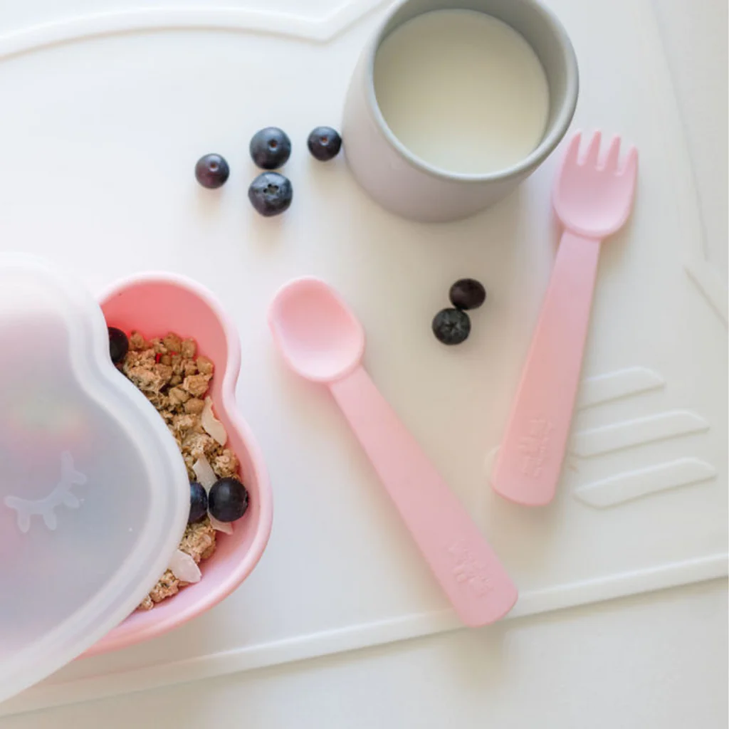 Cubiertos con Caja - Rosa Pastel | We Might Be Tiny