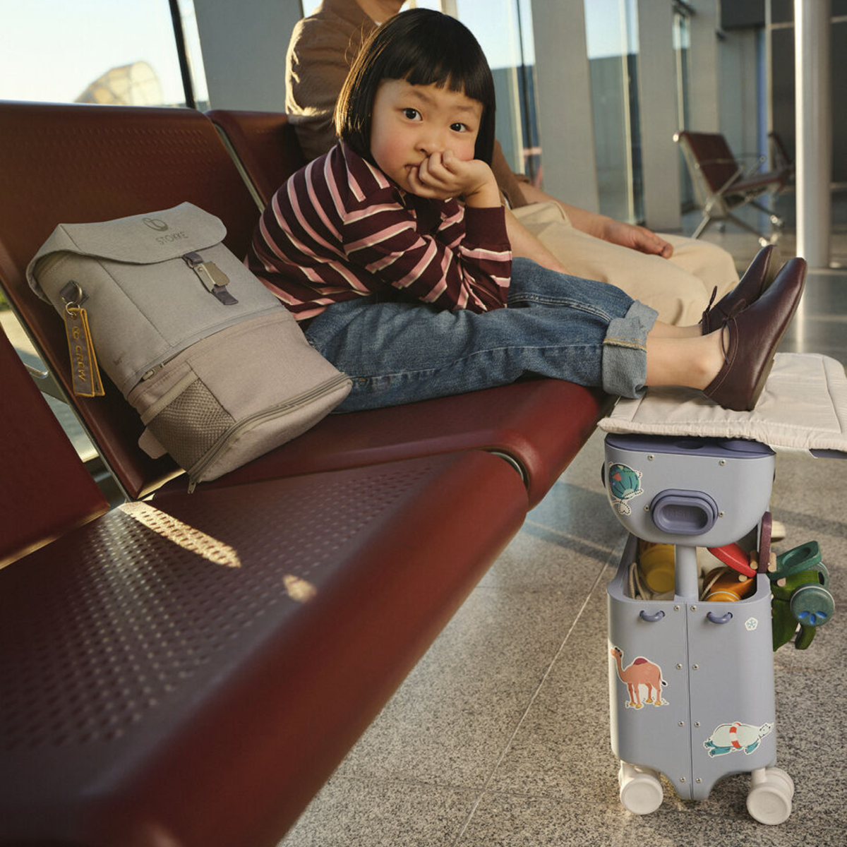 Maleta Infantil y Cama de Viaje JetKids™ BedBox™ - Azul Ártico | Stokke