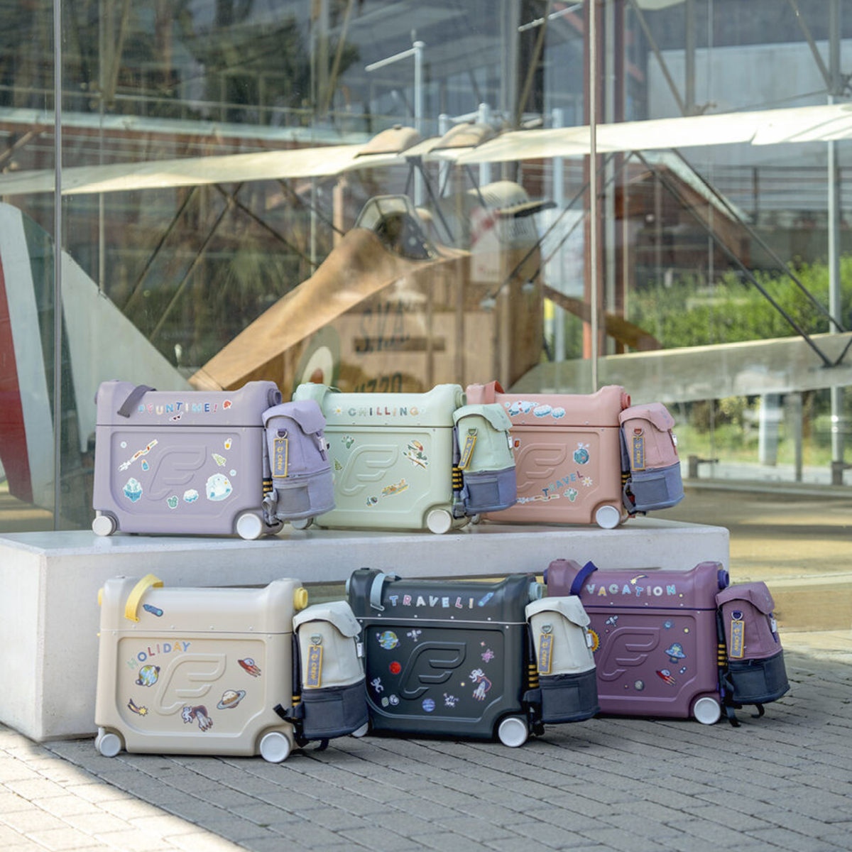 Maleta Infantil y Cama de Viaje JetKids™ BedBox™ - Lila Nebulosa | Stokke