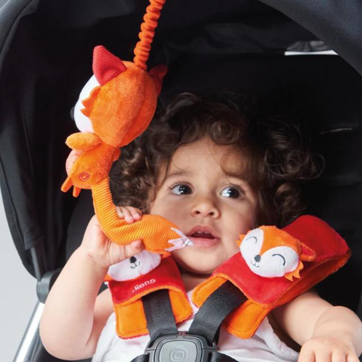 Almohadilla para Arnés con Juguete Multisensorial Diono Baby - Zorro | Diono