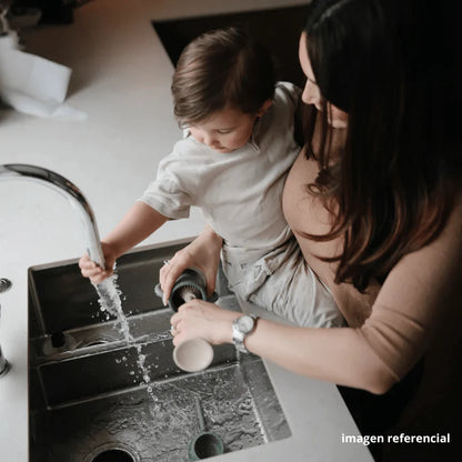 Cepillo de Limpieza Silicona para Mamaderas de Bebé | Mushie