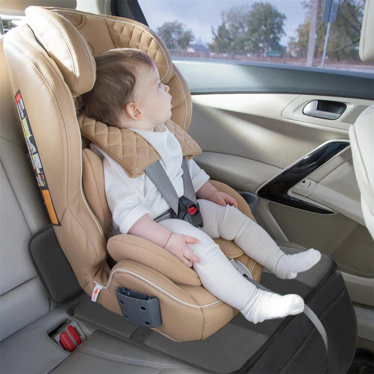 Protector de Asiento de Auto Easy Clean para Silla de Bebé | Bebesit