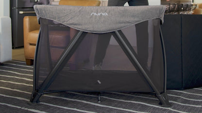 Cuna de Viaje Sena™ Aire - Charcoal | Nuna