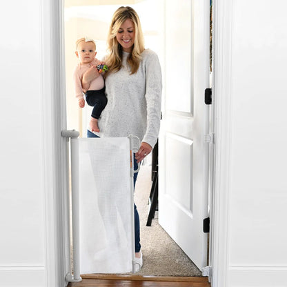 Puerta Retráctil de Seguridad para Bebés - Blanco | MomCozy