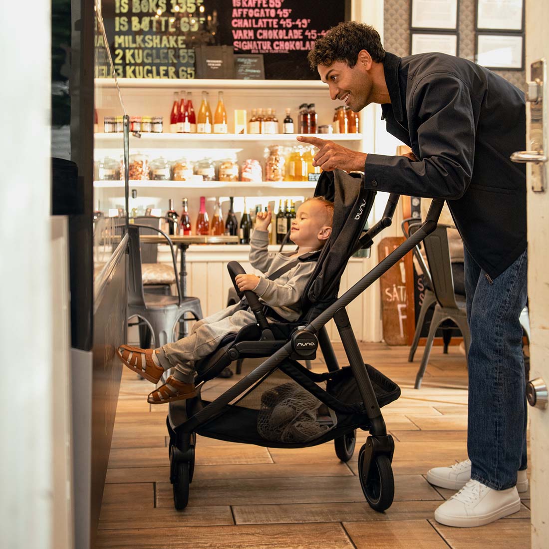 Coche de Paseo SWIV - Caviar | Nuna
