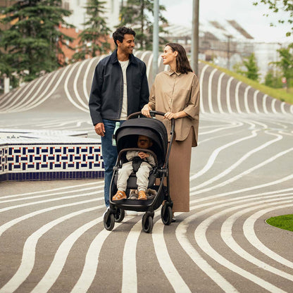 Coche de Paseo SWIV - Caviar | Nuna