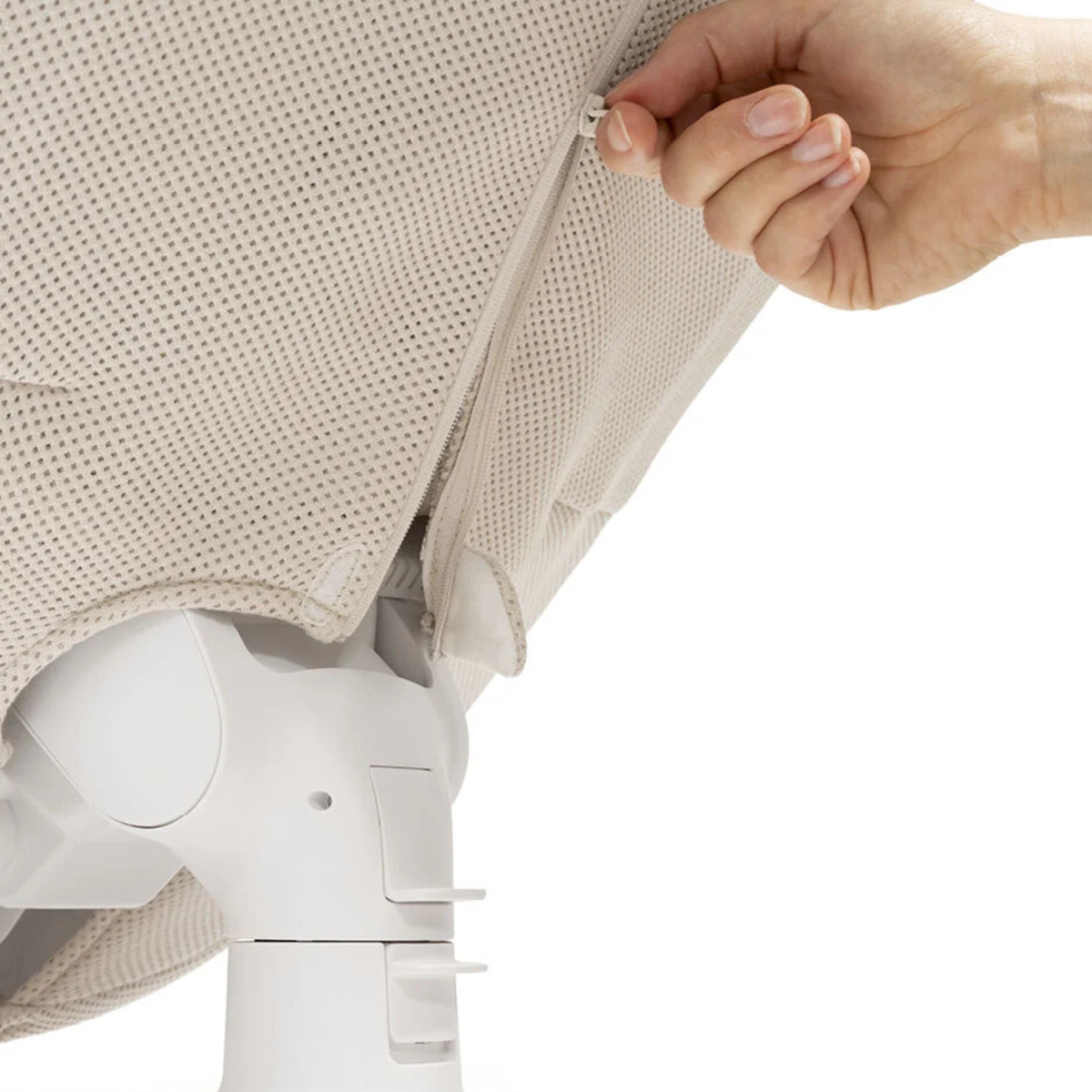 Silla Nido Mecedora Yoga™ - Light Sandᵘˢ | Stokke