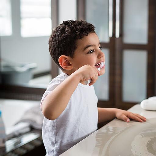 Cepillo de Dientes a Batería Sönik (7505633411322)